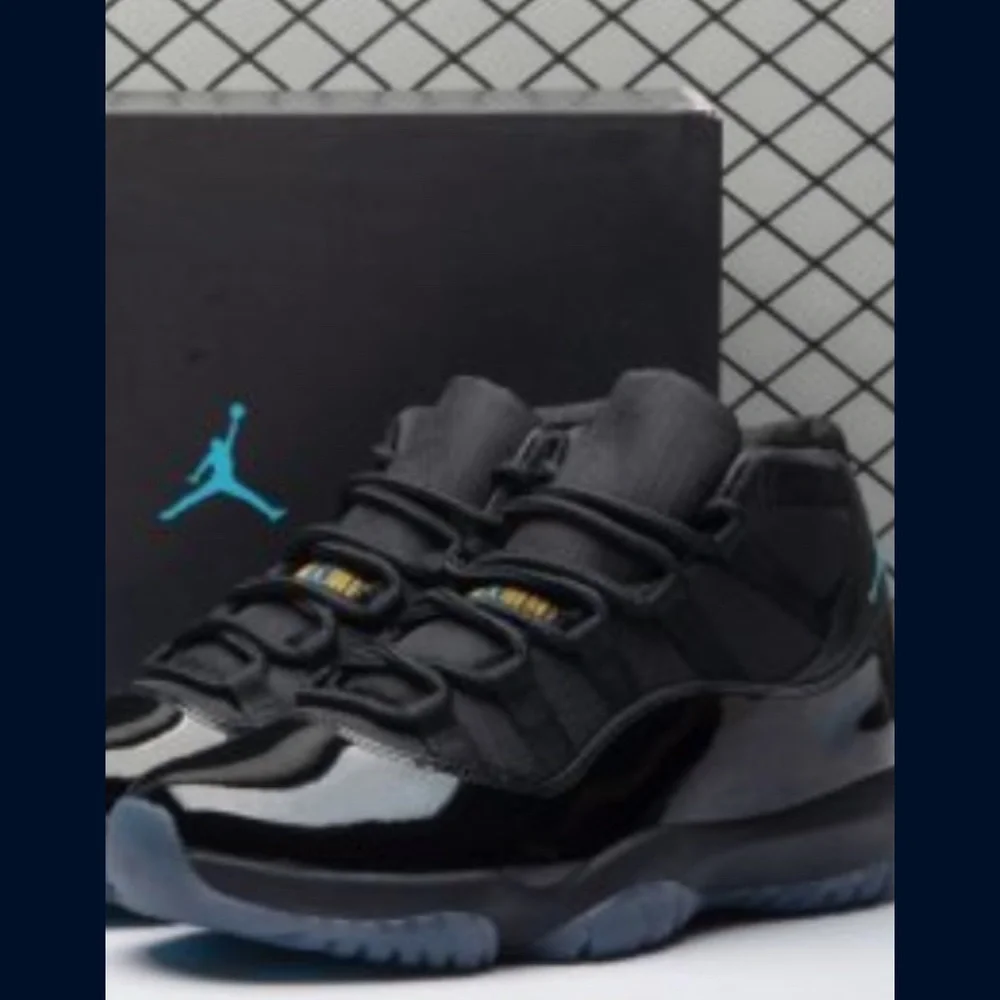 Designer goods - Picture 3 of 5